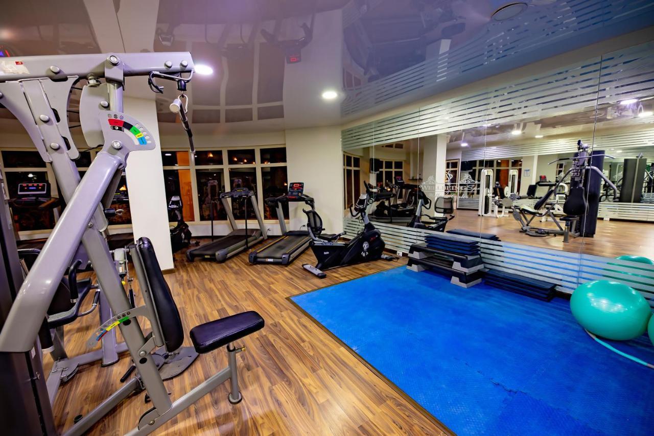 Prima Life Makadi Hotel Hurghada Eksteriør billede A gym in a hotel