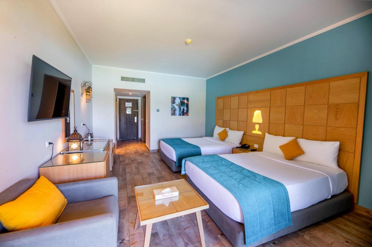 Prima Life Makadi Hotel Hurghada Eksteriør billede A room at the hotel